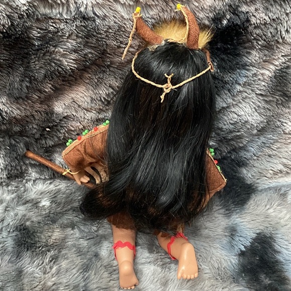 Cathay Collections Indigenous Doll 1-5000 Evening Moon Glow - Picture 4 of 16